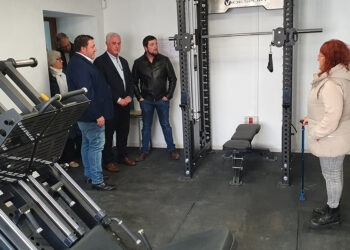 José Luis Vega y Alberto Guerrero inauguran el gimnasio municipal de Alcolea del Pinar