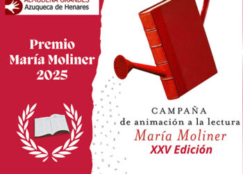 El Ministerio de Cultura, a través de la Dirección General de Promoción del Libro, del Cómic y de la Lectura, ha vuelto a reconocer, por tercer año consecutivo, a la Biblioteca Municipal Almudena Grandes de Azuqueca de Henares en la edición número 25 de la Campaña de Animación a la Lectura María Moliner 2025. En esta ocasión, se ha concedido un premio de 2.777,77 euros para la adquisición de fondo bibliográfico por el proyecto “En Azuqueca leemos juntos”. “De nuevo, se pone en valor el trabajo que desarrollamos en la Biblioteca Municipal, con un personal que no se limita a la gestión del servicio de materiales, sino que, con dedicación e ilusión, programan actividades para fomentar la lectura y acercar los libros a todas las edades”, afirma la concejala de Cultura, Susana Santiago, quien recuerda que “ya el año pasado, la Biblioteca recibió un premio especial por el proyecto “35 años de lectura compartida”, y en 2023, consiguió otro premio por “Más libros, más libres”, que se suman a los concedidos en otras ediciones pasadas”. El proyecto “En Azuqueca leemos juntos” incide en “la importancia de compartir la lectura a todas las edades y, para ello, se potencian las actividades de lectura en grupo, ya sean clubes de lectura o talleres, así como propuestas de animación a lectura en familia”, repasa la edil. “La lectura compartida es el eje vertebral del proyecto que se amplía con otras actividades como los encuentros con escritores y escritoras, ya sean de público adulto o juvenil, y en los que todos los asistentes han leído el mismo libro y pueden compartir en alto sus comentarios e intercambiar opiniones”, resume.