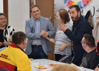 La Diputación de Cuenca colabora con ATEMIS de Iniesta que atiende a 150 familias con una plantilla de once profesionales 10 La Diputación de Cuenca colabora con ATEMIS de Iniesta que atiende a 150 familias con una plantilla de once profesionales