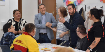 La Diputación de Cuenca colabora con ATEMIS de Iniesta que atiende a 150 familias con una plantilla de once profesionales