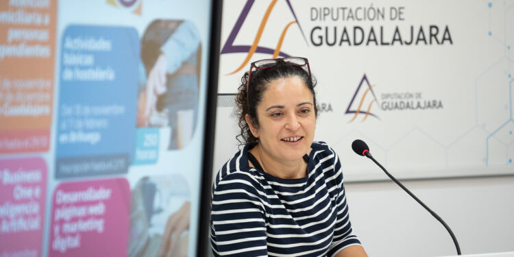 La Diputación de Guadalajara ofrecerá 1.280 horas de formación presencial en la nueva edición del programa Dipuemplea
