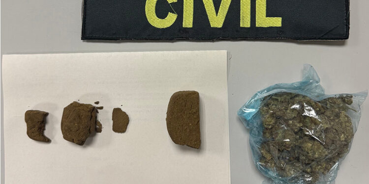 La Guardia Civil detiene a un hombre en la A-3 con 40 gramos de hachís y 12 gramos de marihuana