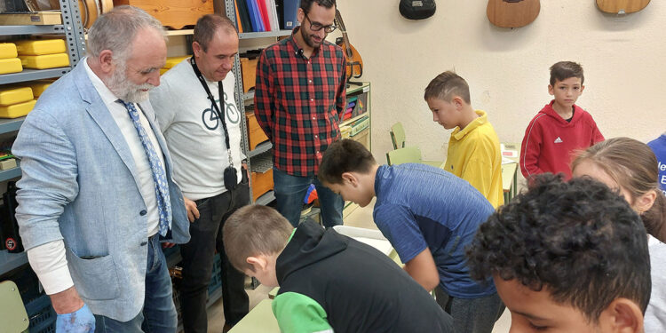 La Junta acerca la artesanía a los colegios de Guadalajara para que el alumnado conozca y valore el oficio y el trabajo artesano 7 La Junta acerca la artesanía a los colegios de Guadalajara para que el alumnado conozca y valore el oficio y el trabajo artesano