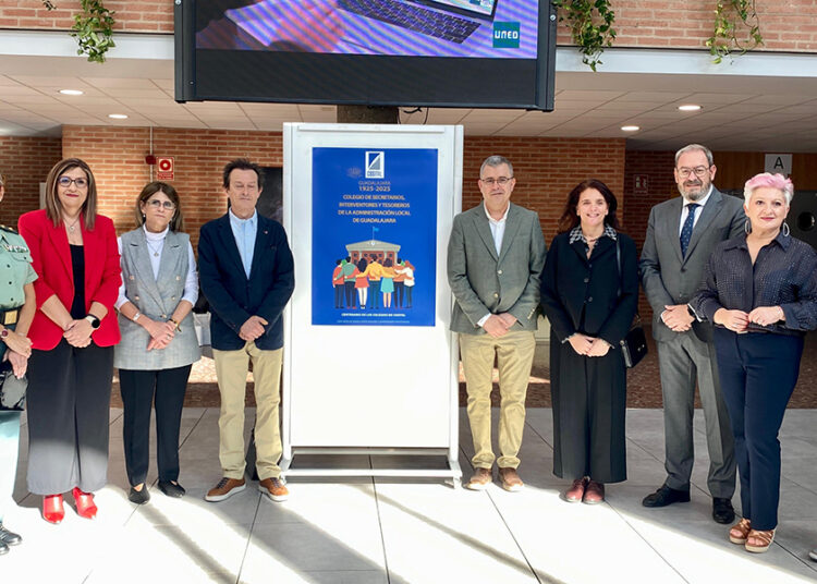 La Junta acompaña al Colegio de Secretarios, Interventores y Tesoreros de Guadalajara para celebrar su centenario 2 La Junta acompaña al Colegio de Secretarios, Interventores y Tesoreros de Guadalajara para celebrar su centenario