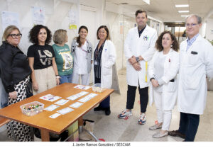 La Junta destaca el papel de apoyo que ofrece Enfermería y el valor de las asociaciones para normalizar la vida de los pacientes ostomizados