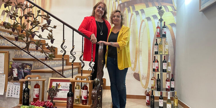 La Junta felicita a Amada Aurora Olmeda, premiada por el como referente de la mujer rural en Cuenca 1 La Junta felicita a Amada Aurora Olmeda, premiada por el como referente de la mujer rural en Cuenca