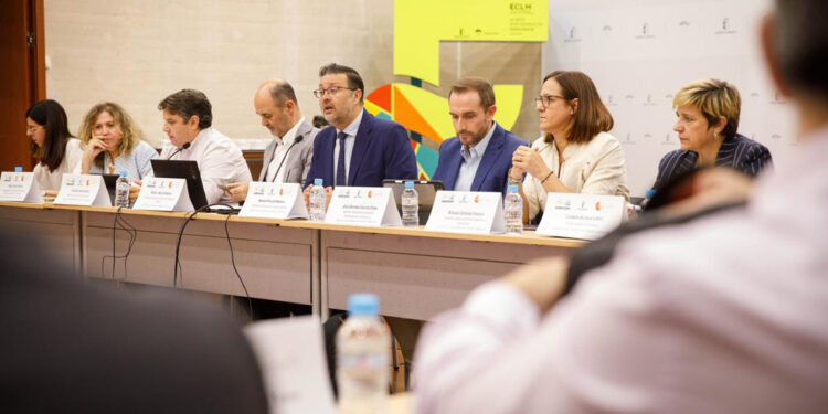La Junta presenta a los agentes sociales el Pacto por la Ciencia incluido en ´Castilla-La Mancha, Horizonte 2030´