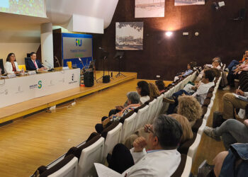 La Junta reconoce el trabajo del Comité Multidisciplinar de Cáncer de Mama de Guadalajara para ofrecer el mejor tratamiento en cada caso 1 La Junta reconoce el trabajo del Comité Multidisciplinar de Cáncer de Mama de Guadalajara para ofrecer el mejor tratamiento en cada caso