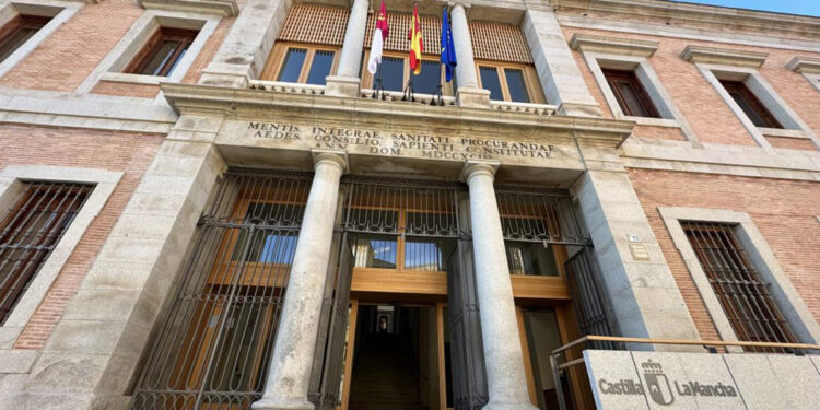 La agencia Fitch Ratings también mejora la calificación crediticia de Castilla-La Mancha confirmando la estabilidad financiera de la región 7 La agencia Fitch Ratings también mejora la calificación crediticia de Castilla-La Mancha confirmando la estabilidad financiera de la región