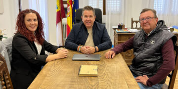 La farmacia de Almodóvar del Pinar continuará abierta gracias al relevo generacional