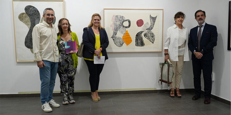 La sala ACUA del campus de Cuenca acoge la exposición del III Premio Internacional de Grabado de Castilla-La Mancha