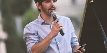 Los discos de José Luis Perales en Hispavox (1973-1984) protagonizan una charla abierta al público en la biblioteca pública de Cuenca