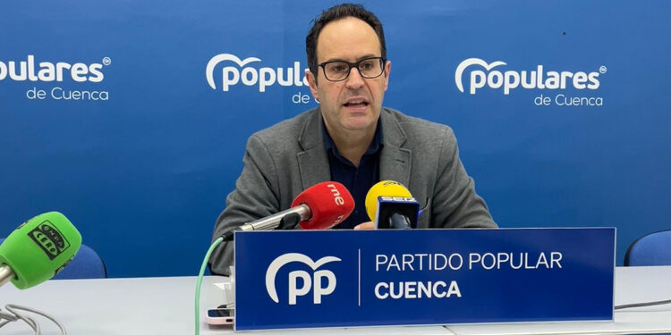 Martín-Buro asegura que en el Debate de la Región el Partido Popular exigirá a Page más gestión, más inversión y más compromiso real con su gente 2 Martín-Buro asegura que en el Debate de la Región el Partido Popular exigirá a Page más gestión, más inversión y más compromiso real con su gente