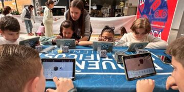 Pequeños Científicos regresa al Mirador con talleres de experimentos, paleontología, robótica y realidad aumentada para aprender y divertirse