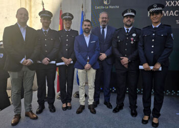 Toma de posesión definitiva de tres nuevos policías locales de la plantilla del Ayuntamiento de Cabanillas