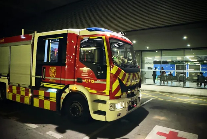 Tres intoxicados por humo en el incendio de una cocina en Guadalajara