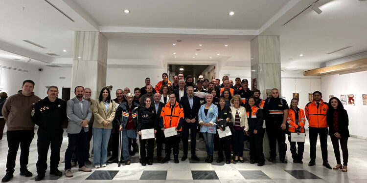 Un total de 38 voluntarios de 14 agrupaciones de Protección Civil de Guadalajara supera el Curso de Formación Básica para Voluntariado