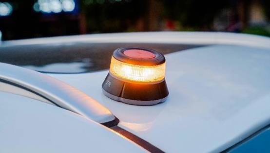 ZTE lanza en España la baliza conectada V16 ZTE E1, certificada por la DGT para reforzar la seguridad vial 2 ZTE lanza en España la baliza conectada V16 ZTE E1, certificada por la DGT para reforzar la seguridad vial