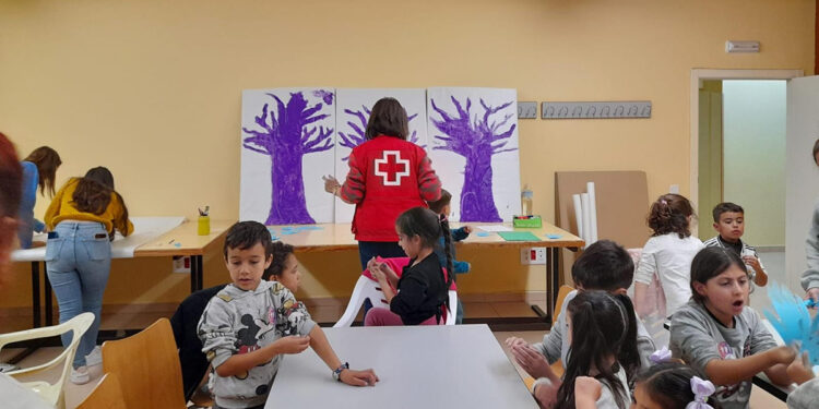 25N Cruz Roja y Cruz Roja Juventud lleva la prevención de la violencia de género y sexual a nueve municipios de Cuenca