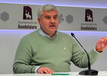 PP y Vox plantan cara: moción para exigir 74 millones en los presupuestos regionales y acabar con el ‘desprecio’ de Page a Guadalajara