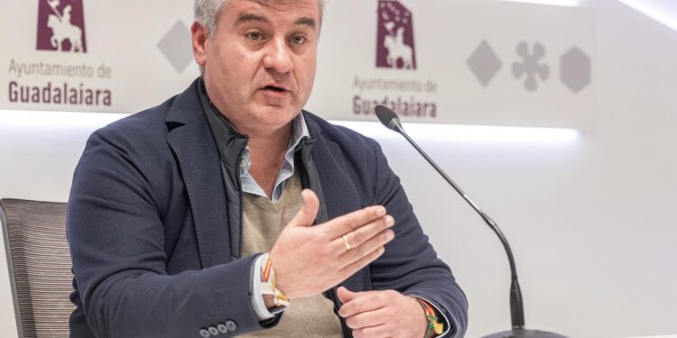 Alfonso Esteban ‘Hoy el Ayuntamiento de Guadalajara paga mejor que nunca”