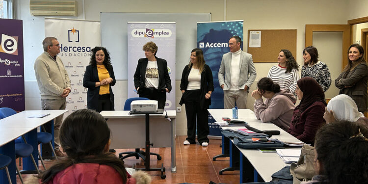 Arrancan los dos primeros cursos del programa Dipuemplea Plus 2025