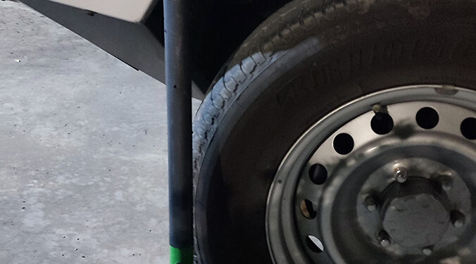 Ataca a la Guardia Civil con un hacha tras ser sorprendido robando en un área de servicio de la A-3 en Cuenca 1 Ataca a la Guardia Civil con un hacha tras ser sorprendido robando en un área de servicio de la A-3 en Cuenca