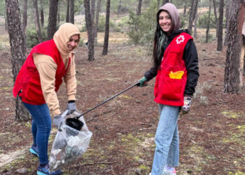 Cruz Roja organiza cinco jornadas de limpieza en bosques y montes de Cuenca dentro de LIBERA 1m2