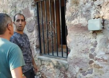 Detenido el alcalde de Villar del Humo por tener más de 200 plantas de marihuana en su casa