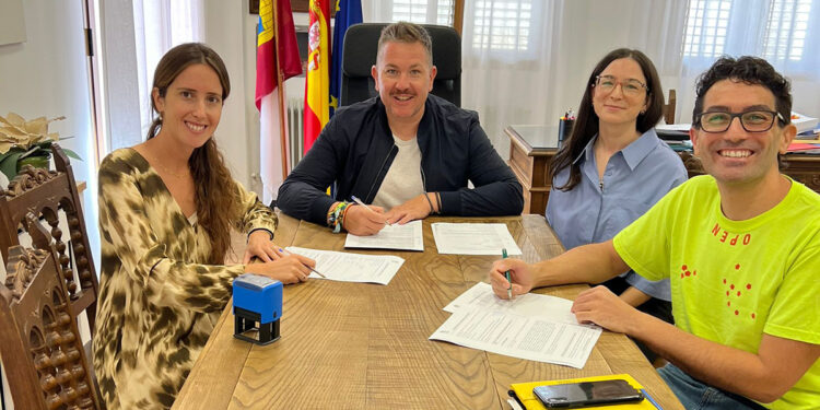 El Ayuntamiento de Almodóvar del Pinar cede la ermita de San Vicente a Volumen Laboratorio Cultural