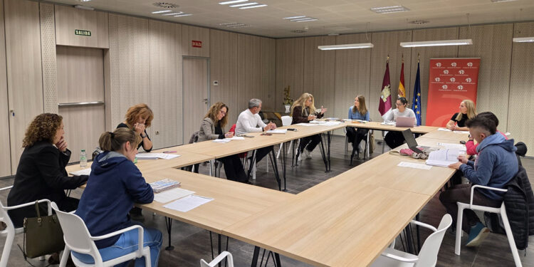 El Ayuntamiento de Azuqueca aborda el curso con los centros de Educación Infantil y Primaria