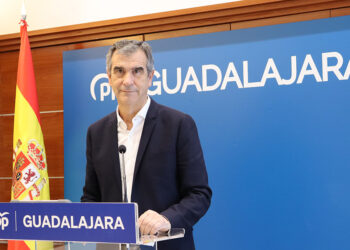 El PP consigue que no se eliminen, por ley, las paradas de autobús que el PSOE quería suprimir en la zona rural de nuestra provincia