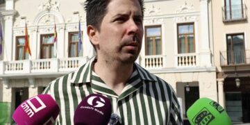El PSOE celebra que el Alamín disfrute por fin de la rehabilitación del centro social, un proyecto impulsado durante el mandato de Alberto Rojo