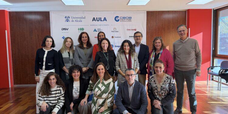El Proyecto Aula de CEOE-Cepyme Guadalajara, la UAH y 10 empresas de la provincia planifica sus primeras actividades para 2026