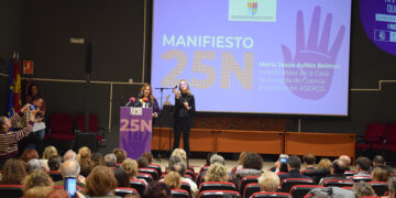 El acto institucional de la Diputación de Cuenca por el 25-N alerta sobre las nuevas formas de violencia en las redes