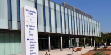 El autobús urbano se adapta a los horarios de los trabajadores del Hospital Universitario de Cuenca y recupera la parada del hospital Recoletas