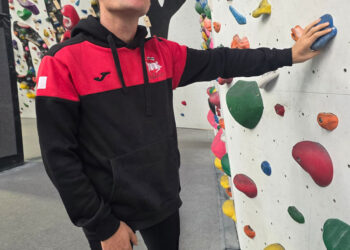El escalador conquense ciego y con TEA Sergio Aznárez, subcampeón en el Campeonato de Madrid de Escalada de Dificultad y Paraescalada