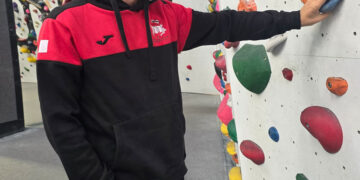 El escalador conquense ciego y con TEA Sergio Aznárez, subcampeón en el Campeonato de Madrid de Escalada de Dificultad y Paraescalada