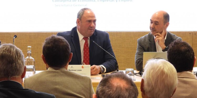 El ‘Pacto Horizonte 20-30’ contempla casi 4.000 millones para seguir impulsando la agricultura y la ganadería, las industrias agroalimentarias y el desarrollo rural