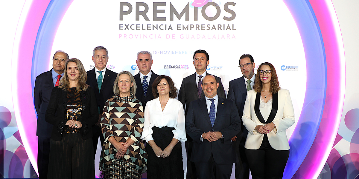 Eurocaja Rural entrega el galardón 'Establecimiento Comercial' en los premios 'Excelencia Empresarial 2025' de CEOE-CEPYME Guadalajara