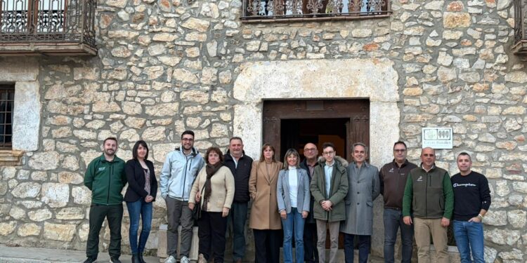 Firma contratos foto grupo