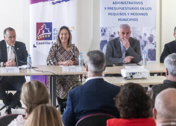 Guarinos destaca la labor “imprescindible” de secretarios, interventores y tesoreros y reclama una financiación local más justa 6 Guarinos destaca la labor “imprescindible” de secretarios, interventores y tesoreros y reclama una financiación local más justa