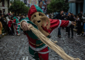 La Botarga de San Blas de Cabanillas triunfa en México, en un festival internacional de enmascarados y danzantes
