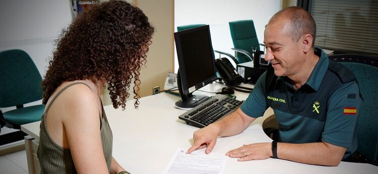 La Guardia Civil implanta un sistema de Cita Previa 1 La Guardia Civil implanta un sistema de Cita Previa