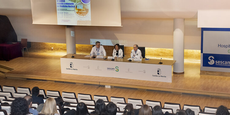 La Junta destaca la importancia de los servicios de Medicina Nuclear en el diagnóstico y en nuevas posibilidades terapéuticas