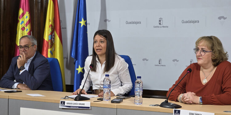 La Junta destaca que los presupuestos 2026 refuerzan la red social en Guadalajara y lamenta la falta de apoyo del Ayuntamiento a proyectos clave 1 La Junta destaca que los presupuestos 2026 refuerzan la red social en Guadalajara y lamenta la falta de apoyo del Ayuntamiento a proyectos clave