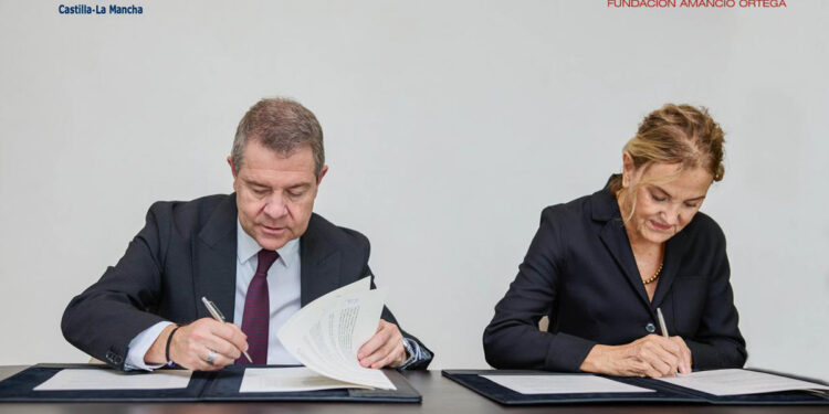 La Junta firma un convenio con la Fundación Amancio Ortega para financiar diez proyectos de innovación en el Hospital Nacional de Parapléjicos 1 La Junta firma un convenio con la Fundación Amancio Ortega para financiar diez proyectos de innovación en el Hospital Nacional de Parapléjicos