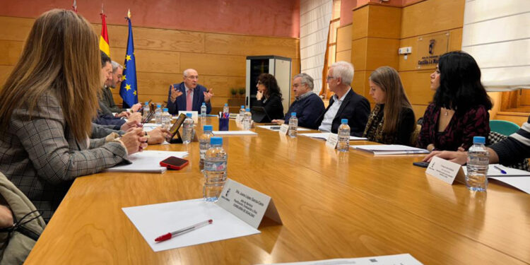 La Junta ha iniciado la práctica totalidad de las medidas de la Estrategia Regional frente a la Despoblación