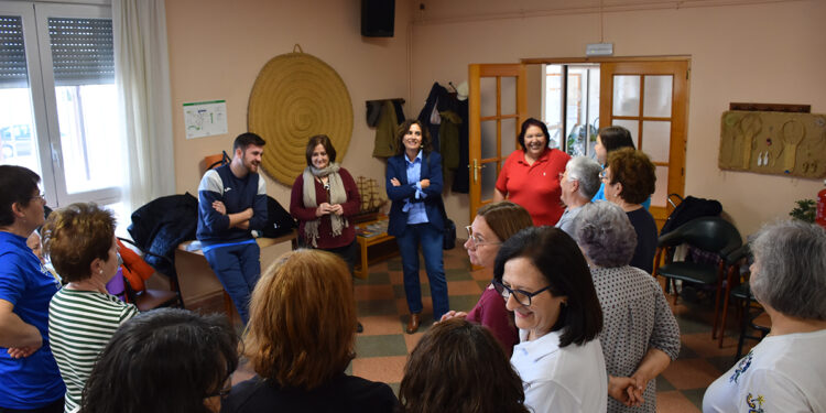 La Junta invierte cerca de 32.000 euros mejorar la accesibilidad del Centro de Mayores de Sisante 1 La Junta invierte cerca de 32.000 euros mejorar la accesibilidad del Centro de Mayores de Sisante