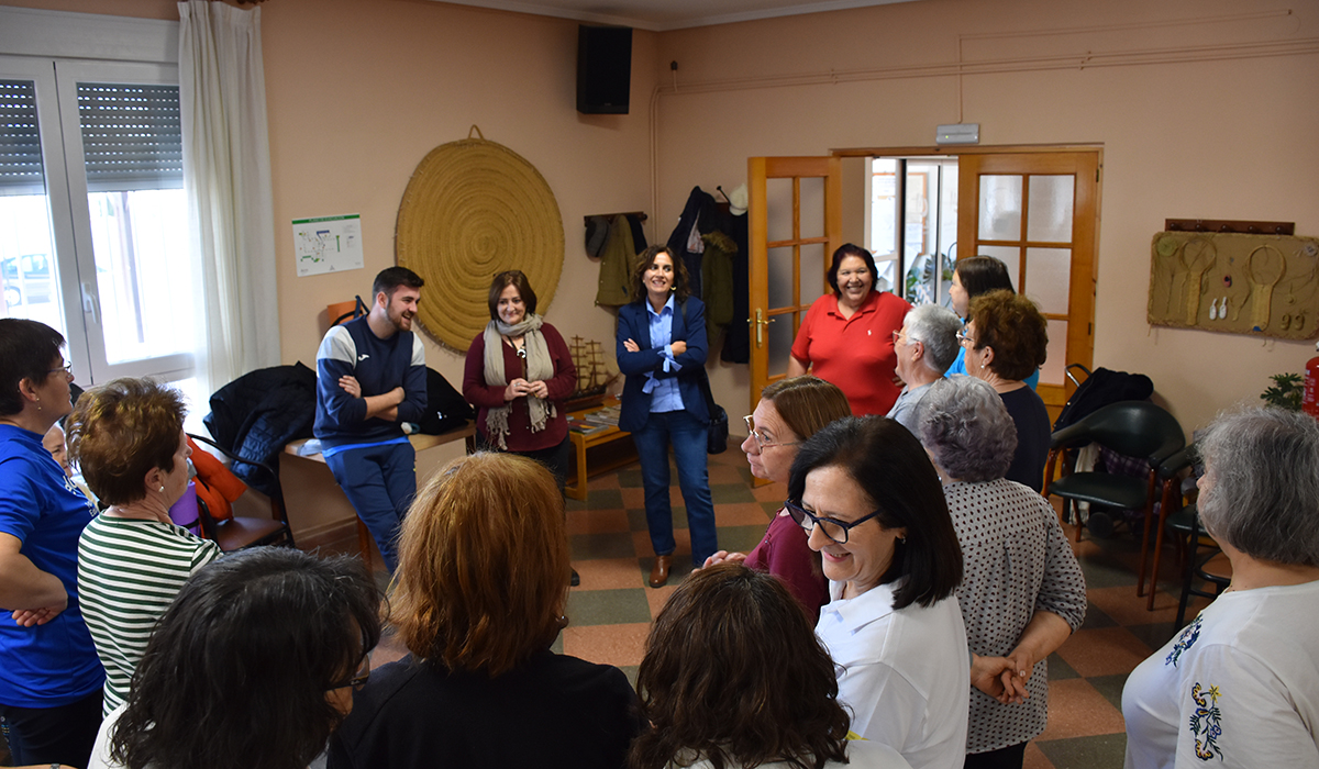 La Junta invierte cerca de 32.000 euros mejorar la accesibilidad del Centro de Mayores de Sisante 2 La Junta invierte cerca de 32.000 euros mejorar la accesibilidad del Centro de Mayores de Sisante